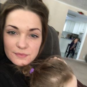 Meet your Posher, Liz